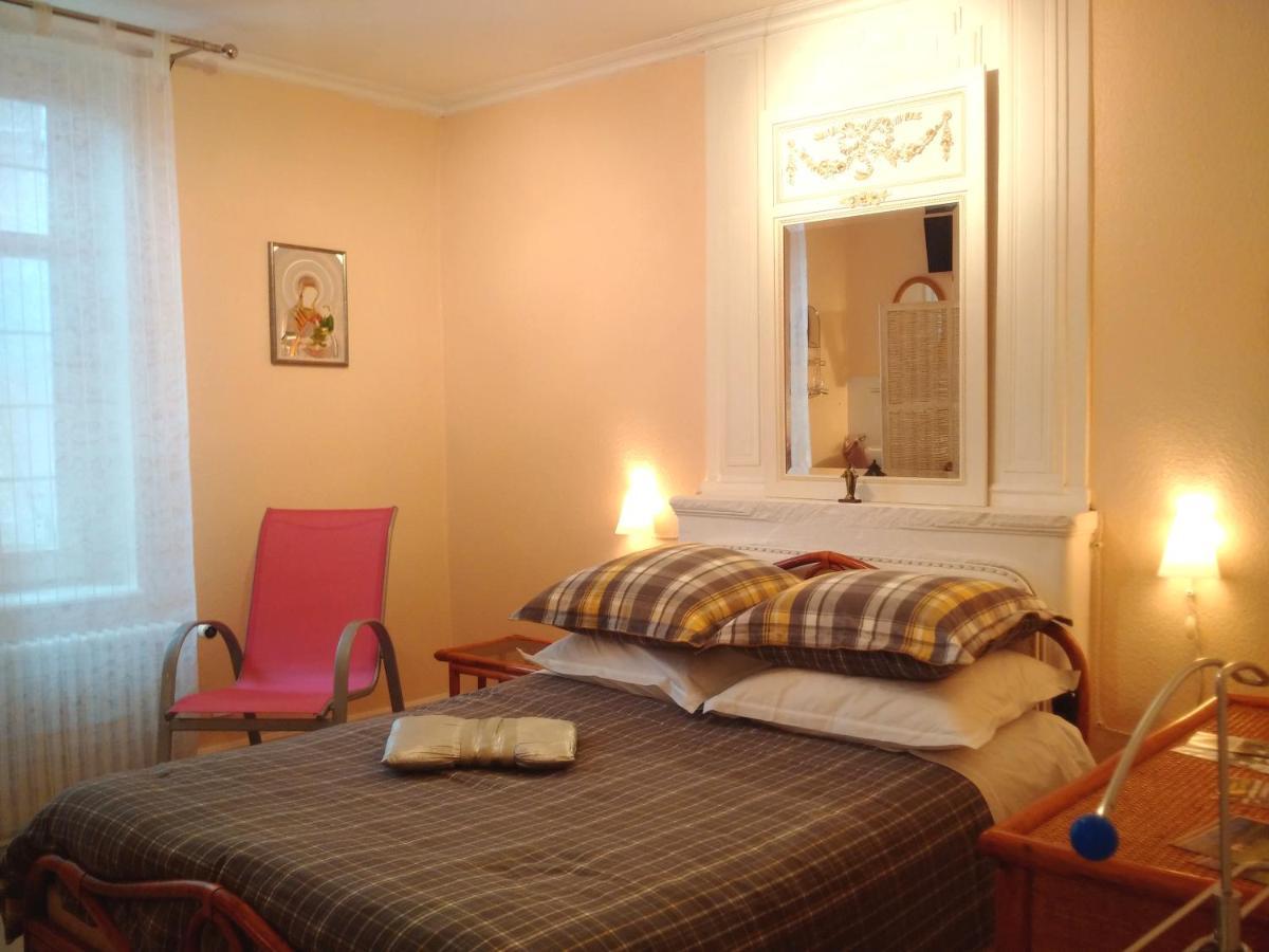 Le Prieure Hotel Aydoilles Exterior photo